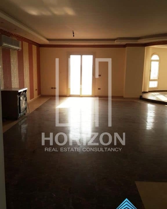 Apartment for sale in Yasmeen 1 New Cairo