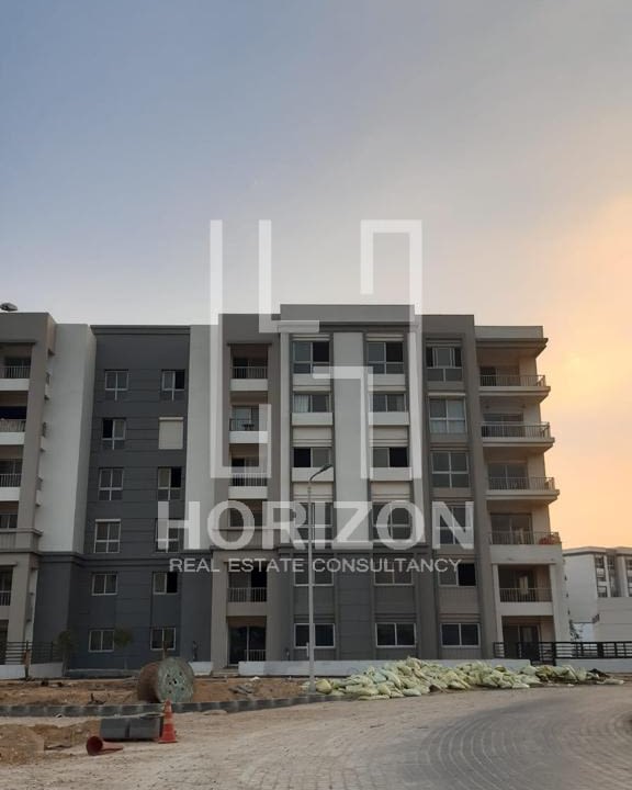 شقة للبيع فى كمبوند هايد بارك التجمع الخامس القاهرة الجديدة