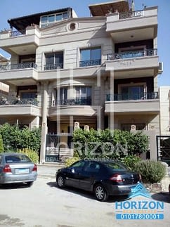 Duplex with garden in First district, 5 Settlements New Cairo