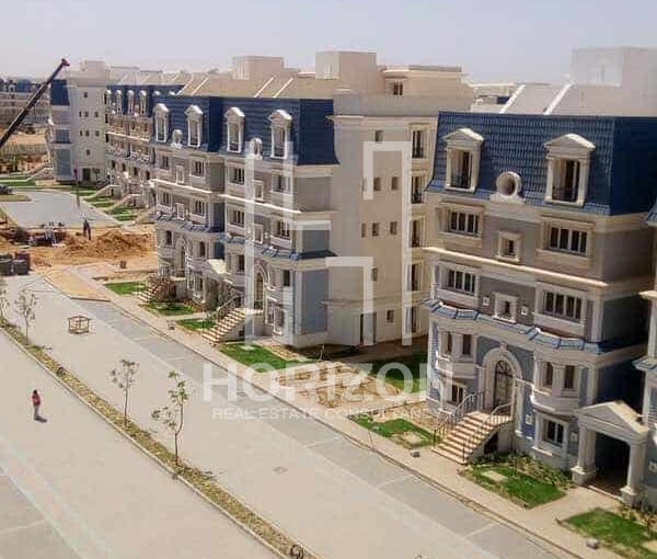 I Villa roof middle in Mountain View Hyde Park