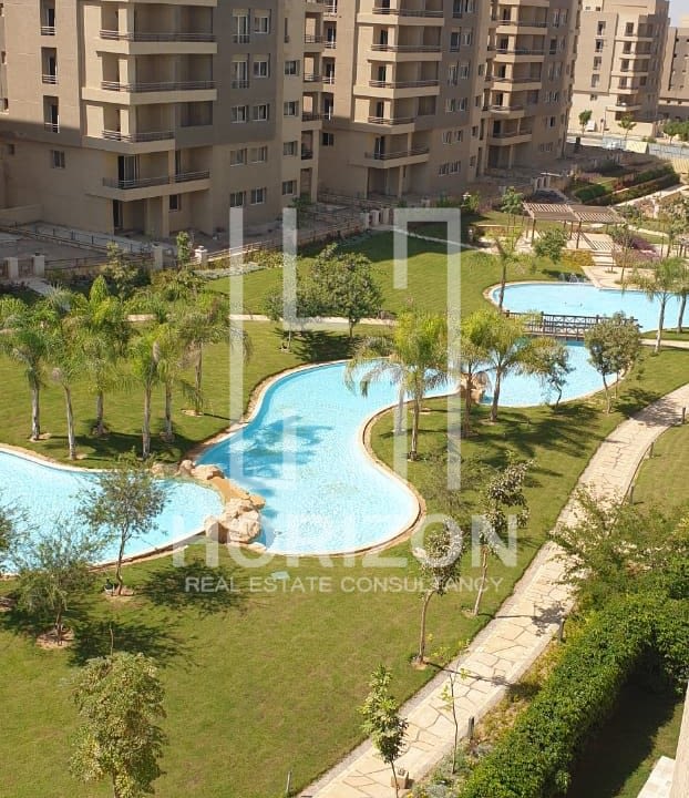 للإيجار شقة في كمبوند ذا سكوير التجمع الخامس القاهرة الجديدة جولدن سكوير