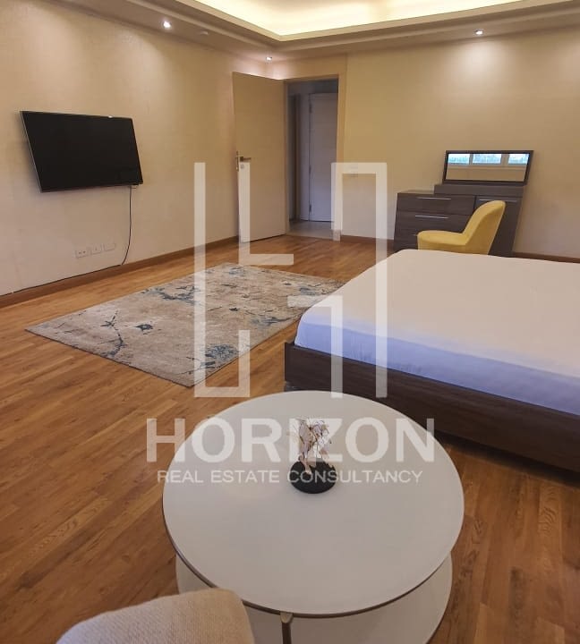 فيلا منفصلة للبيع فى كمبوند ماونتن فيو ١ التجمع الخامس القاهره الجديده