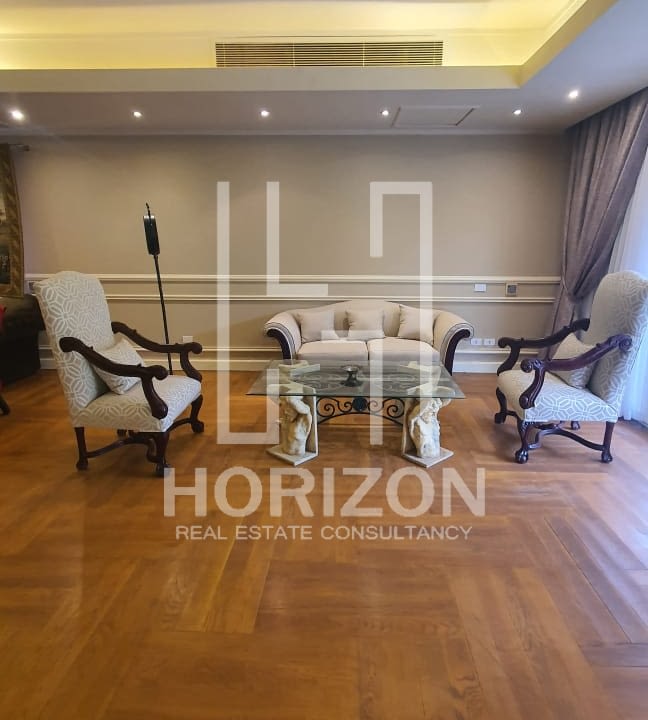 فيلا منفصلة للبيع فى كمبوند ماونتن فيو ١ التجمع الخامس القاهره الجديده