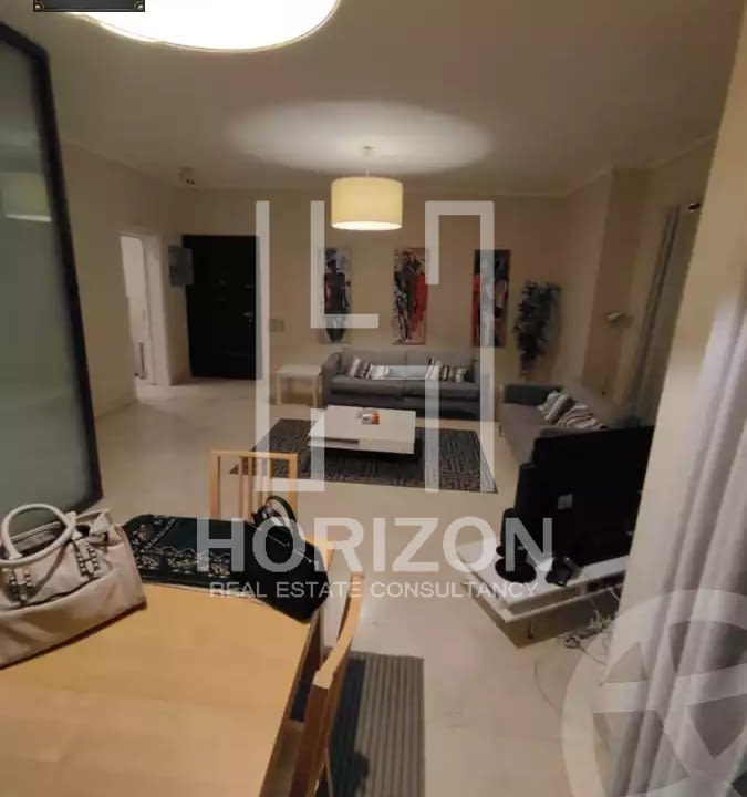 شقة للإيجار فى كمبوند ذا فيلدج بالم هيلز التجمع القاهرة الجديدة