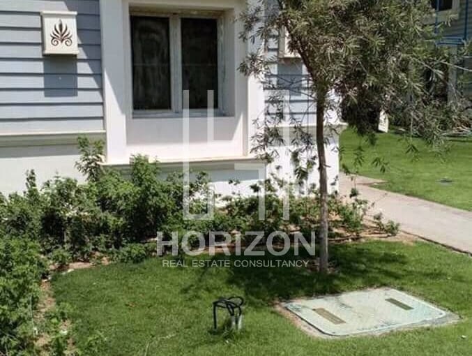 Townhouse corner for sale in Mountain View Hyde Park