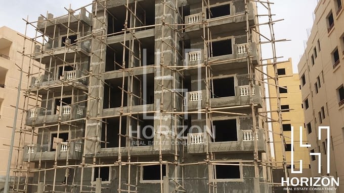 Apartment for sale in South Lotus 10 New Cairo