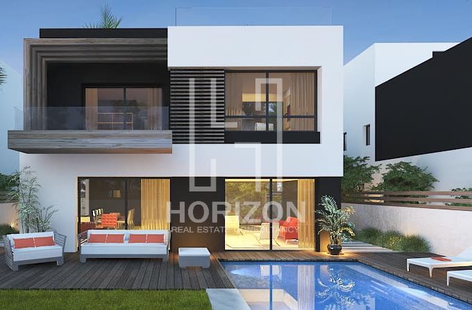 Stand alone villa corner in Palm Hills New Cairo