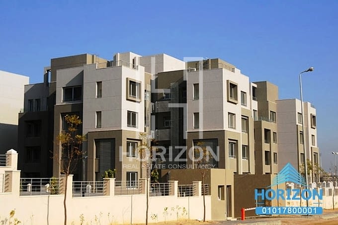 Studio 88 m in Village Gate compound New Cairo