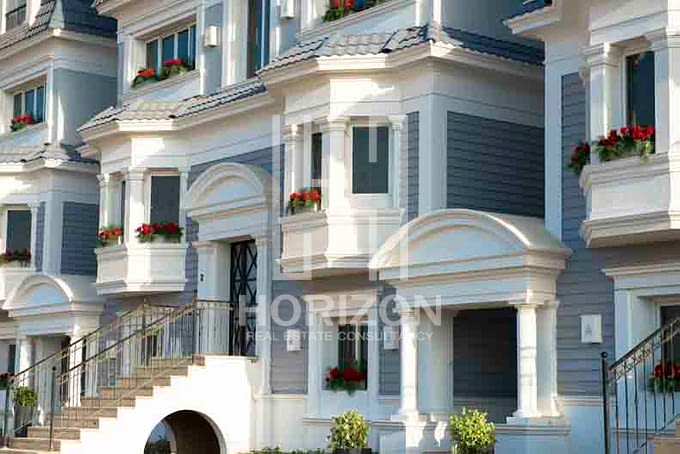 I villa A garden corner Mountain View Hyde Park New Cairo