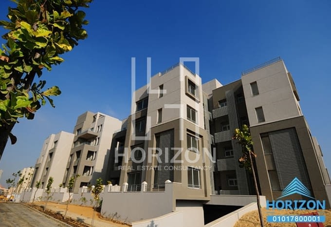 Duplex garden in Palm Hills Village Gate New Cairo