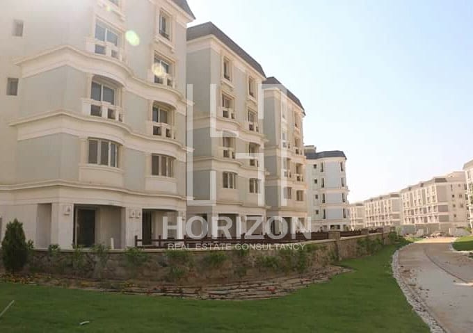 I Villa garden at Mountain View Hyde Park New Cairo