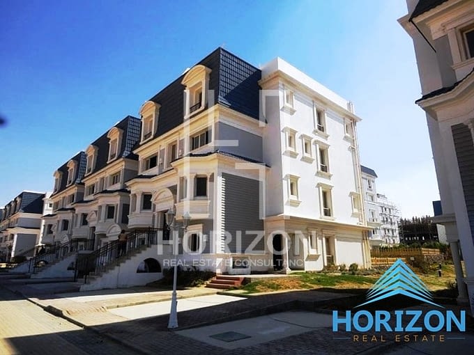 Apartment for sale in Mountain View Hyde Park New Cairo