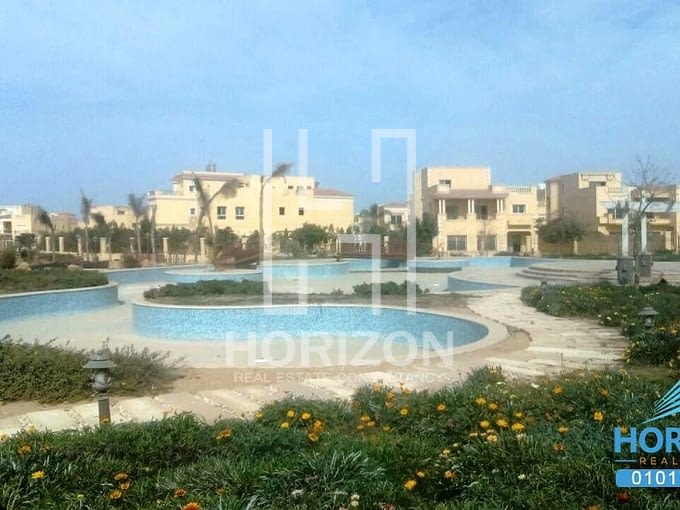 Villa prime location in Fountain Park New Cairo