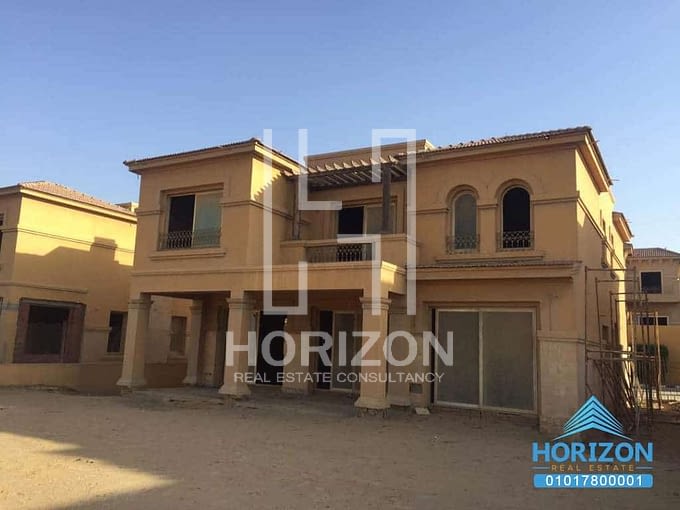 villa for sale in Gardenia Springs New Cairo