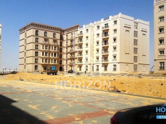 Apartment for sale in Hyde Park New Cairo