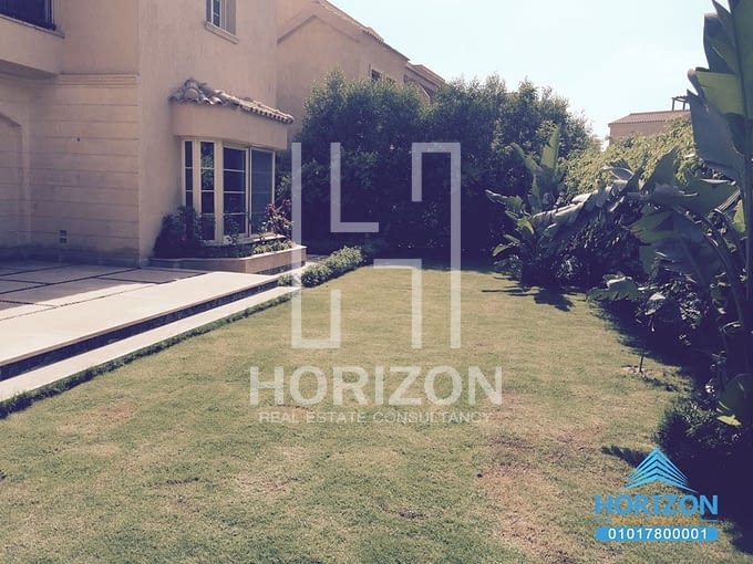 Villa for sale in Madinaty type U New Cairo