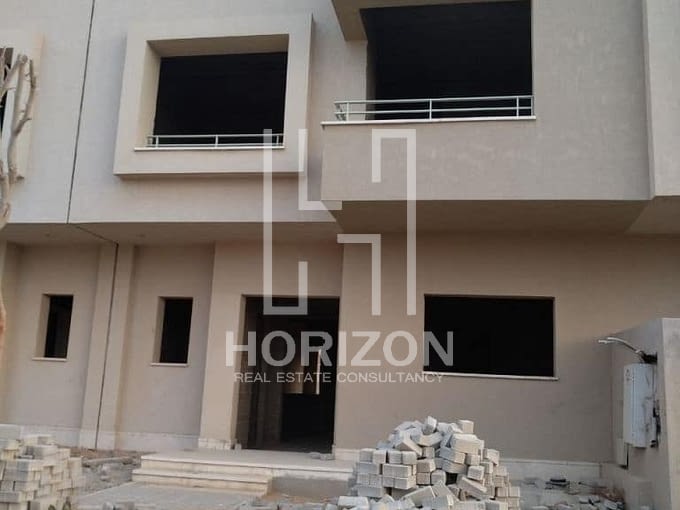 Town house for sale in PK2 New Cairo