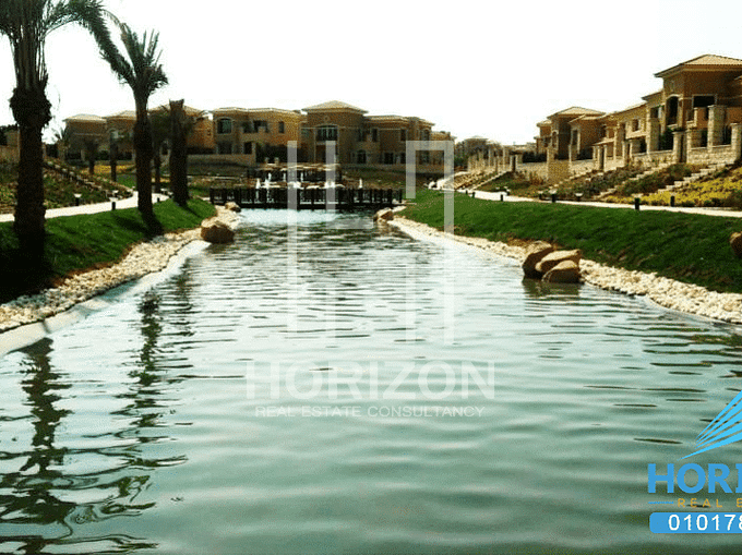 Town corner for sale in Stone Park New Cairo