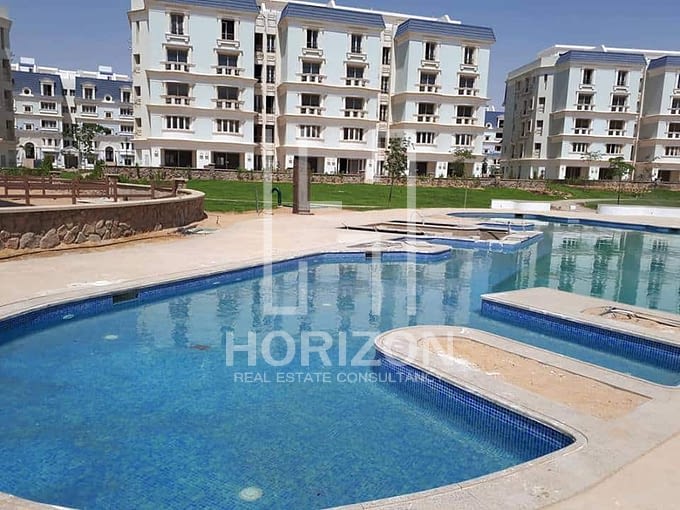I Villa roof 325 m in Mountain View Hyde Park New Cairo