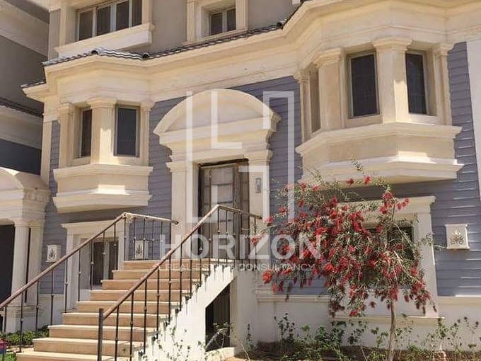 I-Villa roof 300 m in Mountain View Hyde Park