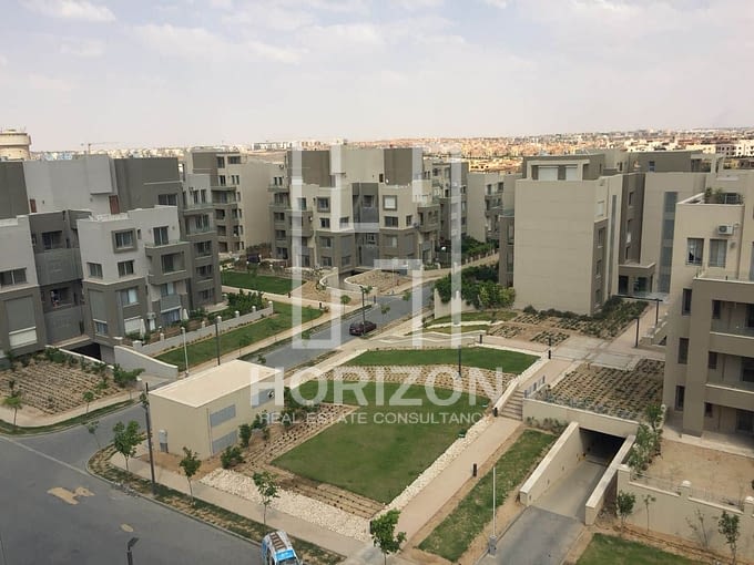 Pent house for sale in Village Gate Palm Hills New Cairo