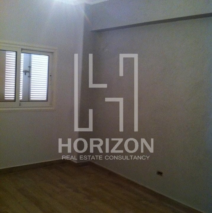 Apartment corner in El Banafseg 10 New Cairo