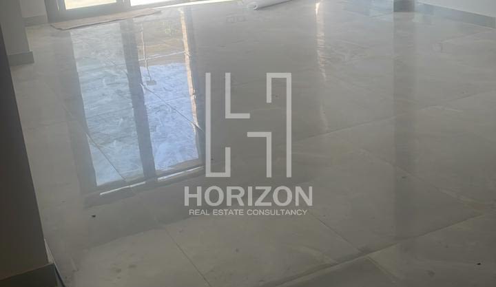 Apartment with garden rent in Sky Condos | Horizon Estate