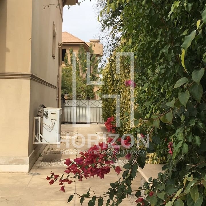 Special Villa for Sale in Moon Valley 1 New Cairo