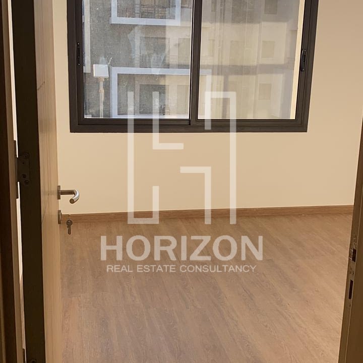 شقة ايجار فى فيفث سكوير المراسم | Horizon Estate