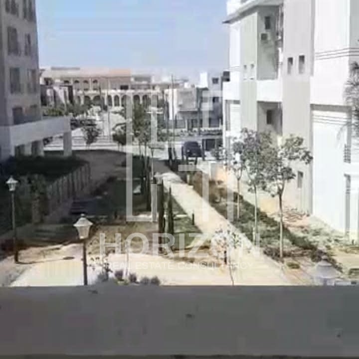 دوبلكس بجاردن في كمبوند هايد بارك القاهرة الجديدة