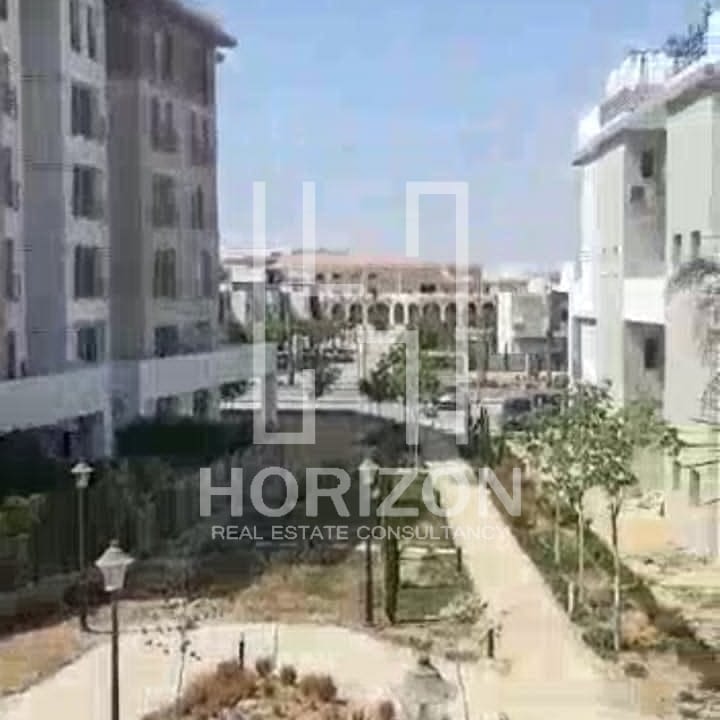 دوبلكس بجاردن في كمبوند هايد بارك القاهرة الجديدة