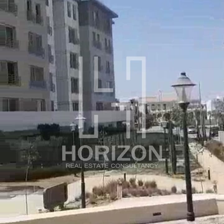 دوبلكس بجاردن في كمبوند هايد بارك القاهرة الجديدة