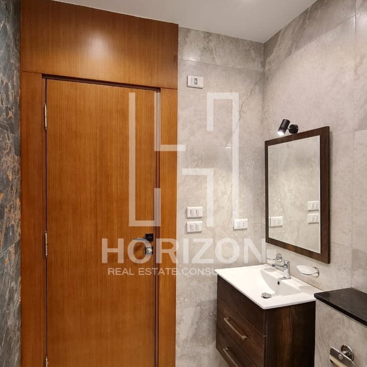 شقة للبيع فى كمبوند ايستاون التجمع الخامس القاهرة الجديدة