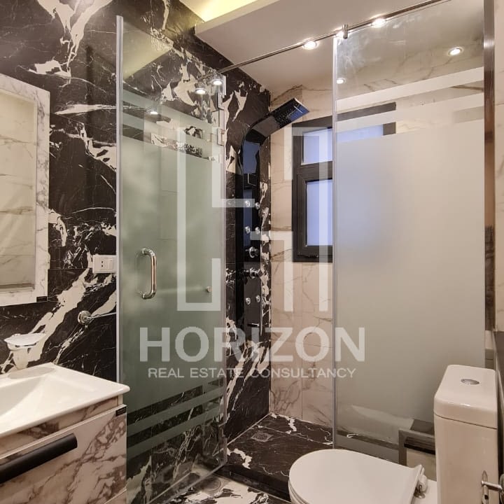 شقة للبيع فى كمبوند ايستاون التجمع الخامس القاهرة الجديدة