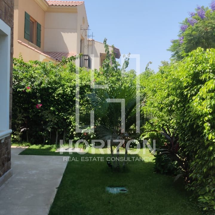 فيلا مستقلة للايجار في كمبوند ميفيدا القاهرة الجديدة