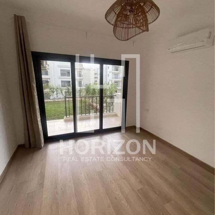 شقة للبيع فى كمبوند فيفث سكوير المراسم التجمع الخامس القاهرة الجديدة