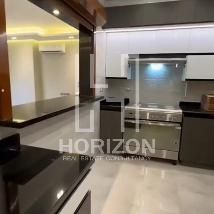 شقة للإيجار في كمبوند فيليت سكاي كوندوز القاهرة الجديدة