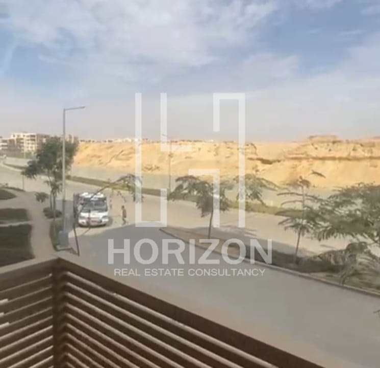 شقة للبيع في كمبوند تاج سيتي تاج سلطان (10)