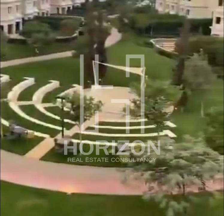 بنتهاوس للبيع فى كمبوند ماونتن فيو هايد بارك التجمع الخامس القاهرة الجديدة