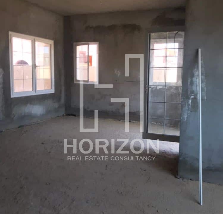 Twin house For Sale in Hyde park New Cairo