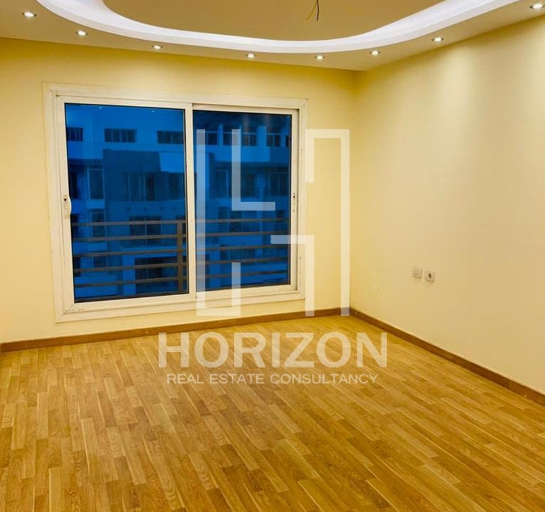 شقة للإيجار فى هايد بارك | هورايزن استيت