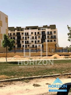 Pent house for sale in Eastown New Cairo