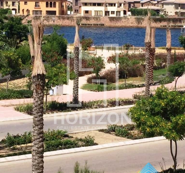 Chalet with panoramic view in Marassi North Coast