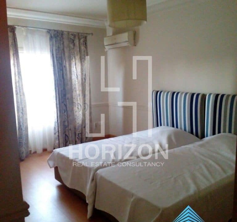 Villa with swimming pool in Rehab City type U New Cario