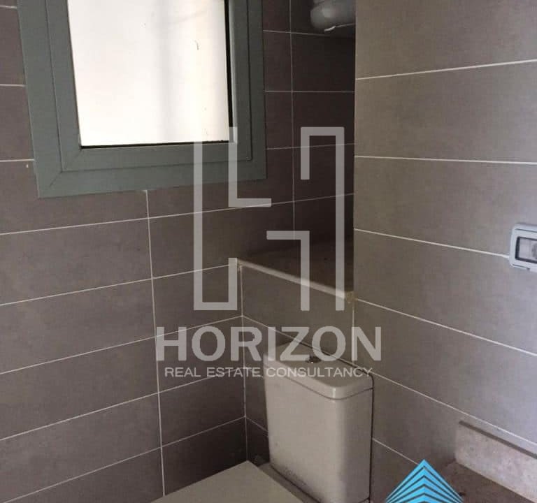 Studio with garden in Village gate Palm Hills