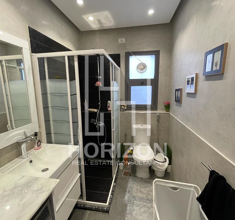 شقة للبيع فى كمبوند ايستاون التجمع الخامس القاهرة الجديدة