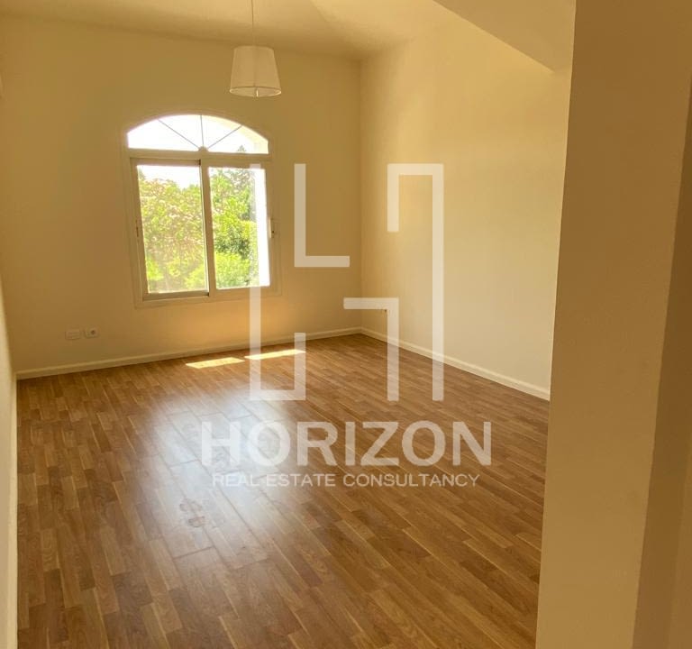 توين هاوس للإيجار فى كمبوند القطامية هايتس القاهرة الجديدة