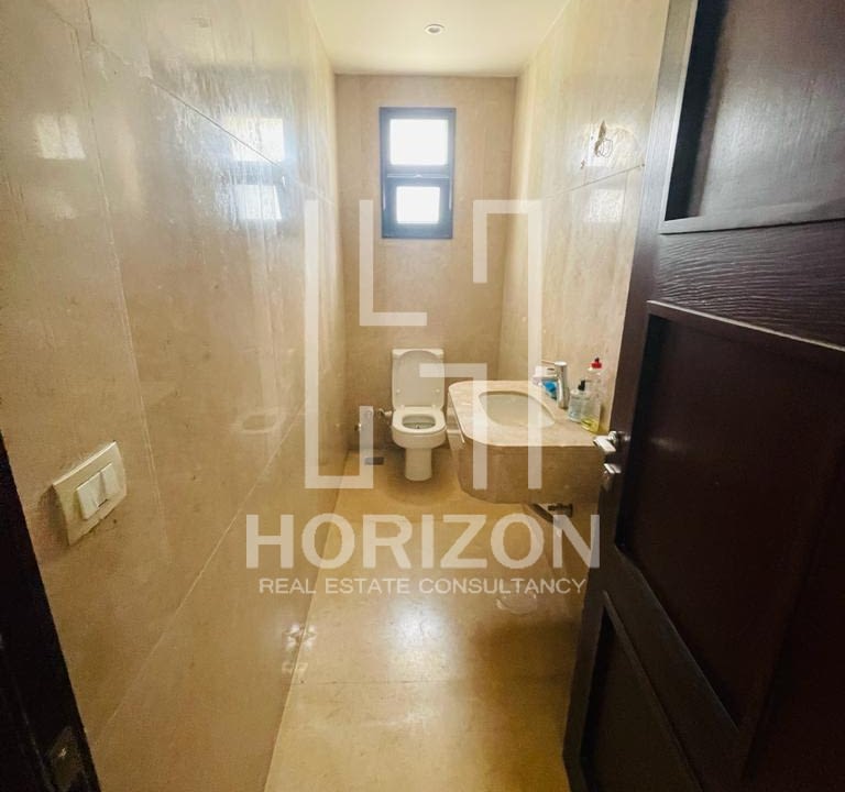 تاون هاوس للإيجار في كمبوند ميفيدا، التجمع الخامس، القاهرة الجديدة