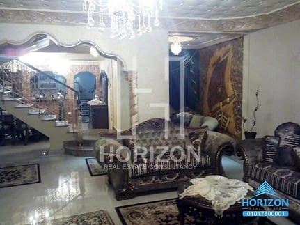 Duplex with garden in First district, 5 Settlements New Cairo