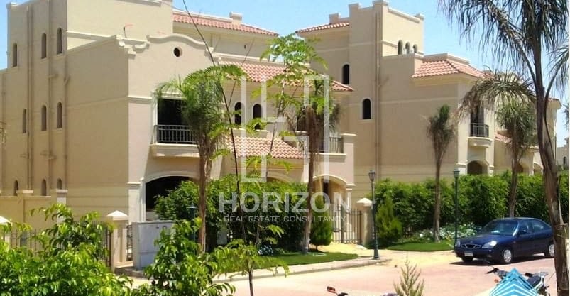 Villa with swimming pool in Concord Gardens New Cairo